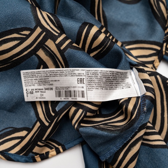 size S Mango Chain Geo Print Satin Shirt Blue - Picture 5 of 5